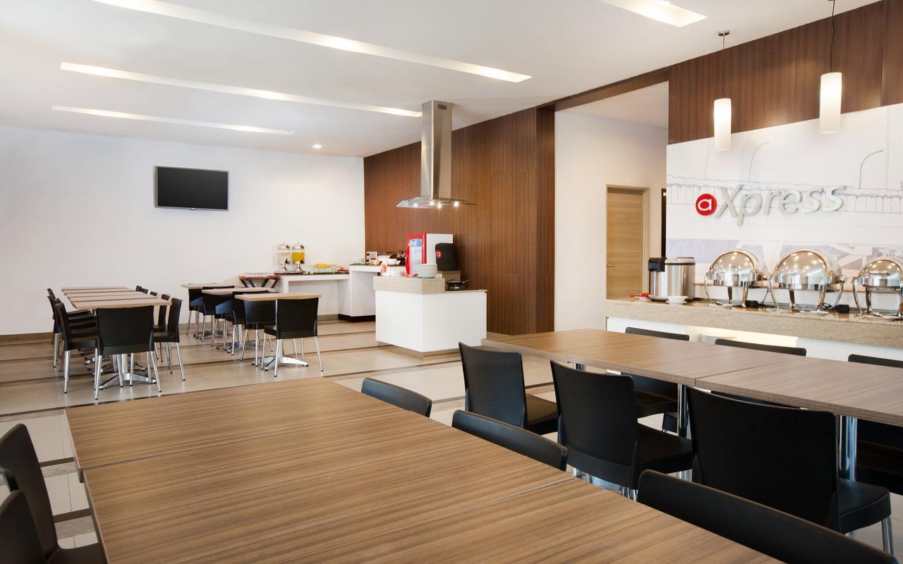 Amaris Hotel Satrio Kuningan - Jakarta Exteriör bild