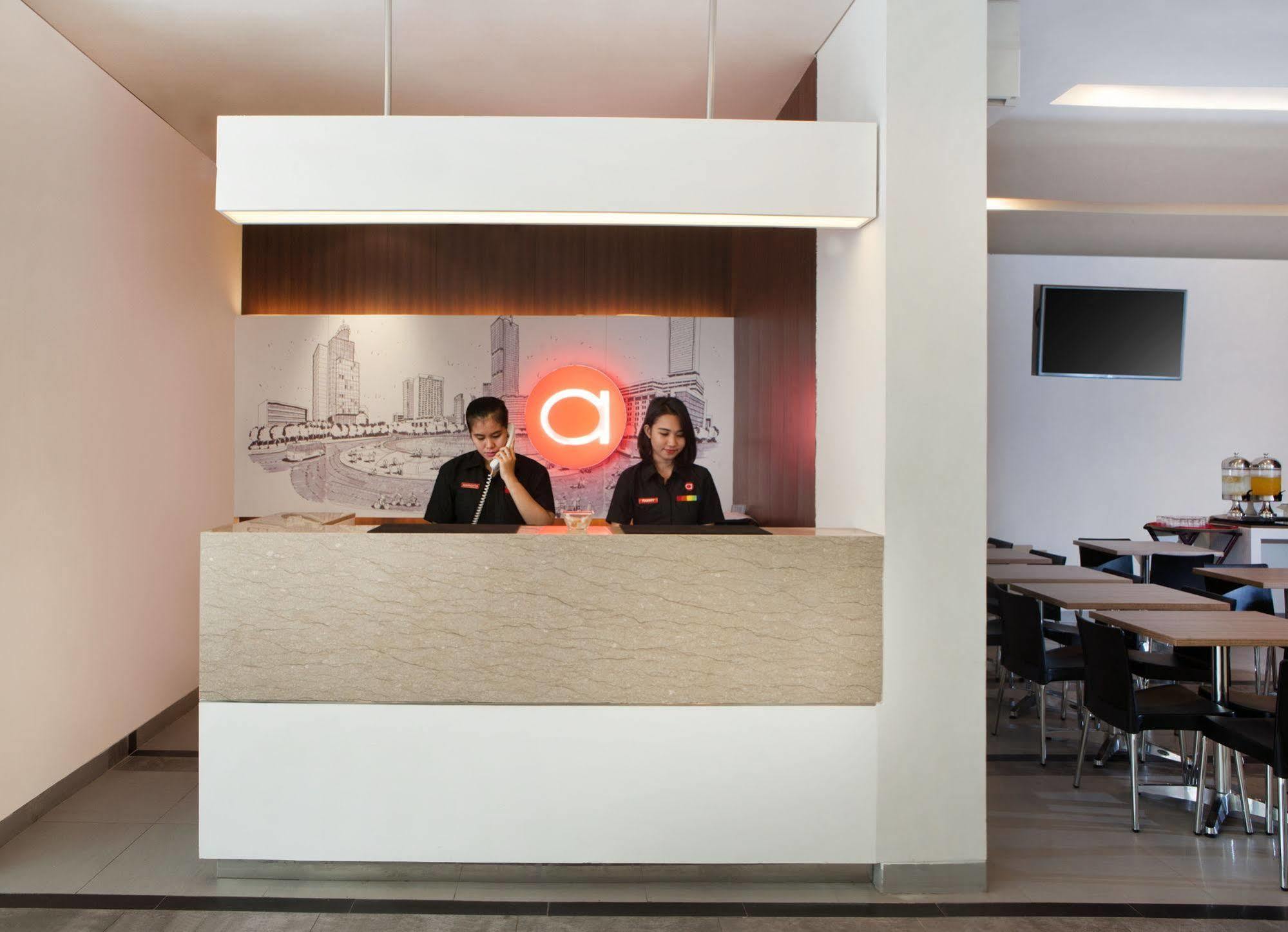 Amaris Hotel Satrio Kuningan - Jakarta Exteriör bild